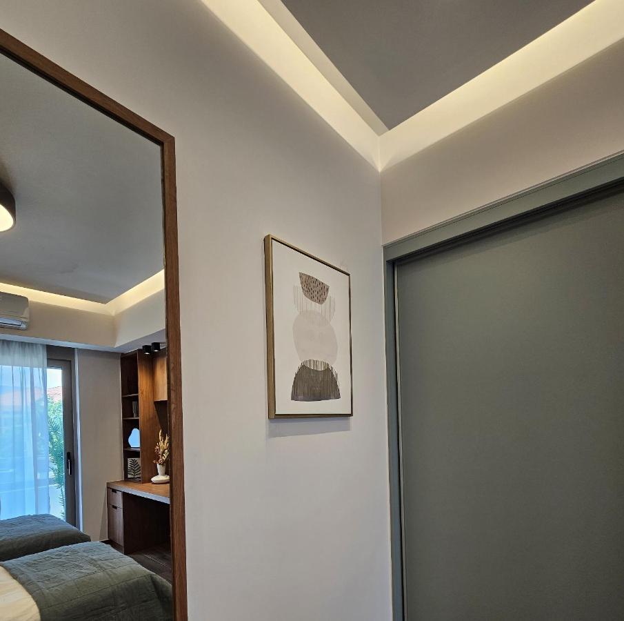 Calm & Dreamy Luxury Apts Pírgos Zewnętrze zdjęcie