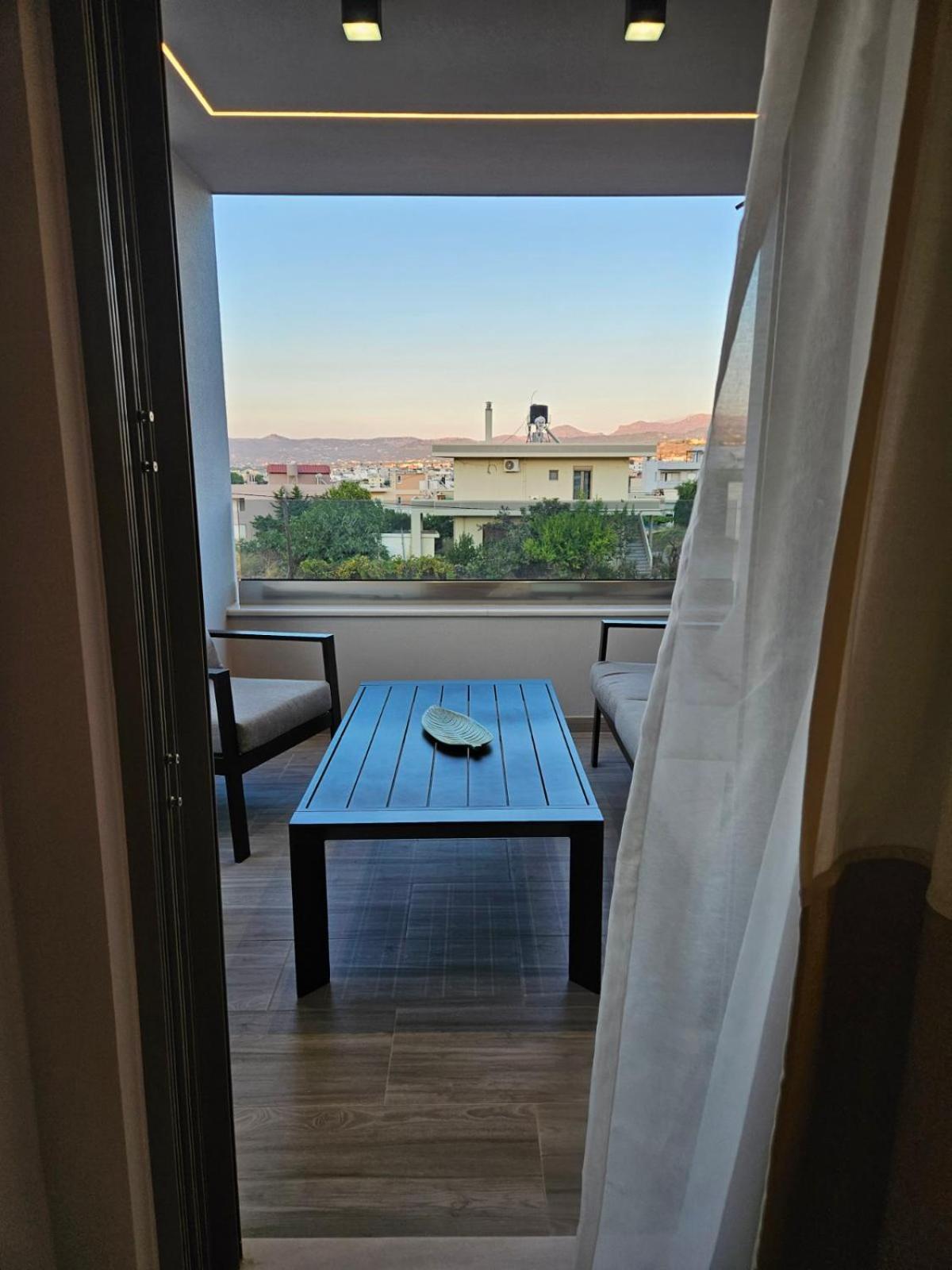 Calm & Dreamy Luxury Apts Pírgos Zewnętrze zdjęcie